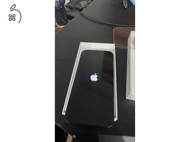 2 éves Apple iPhone 15 Pro titánkék 128GB eladó