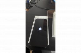 2 éves Apple iPhone 15 Pro titánkék 128GB eladó