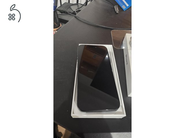 2 éves Apple iPhone 15 Pro titánkék 128GB eladó