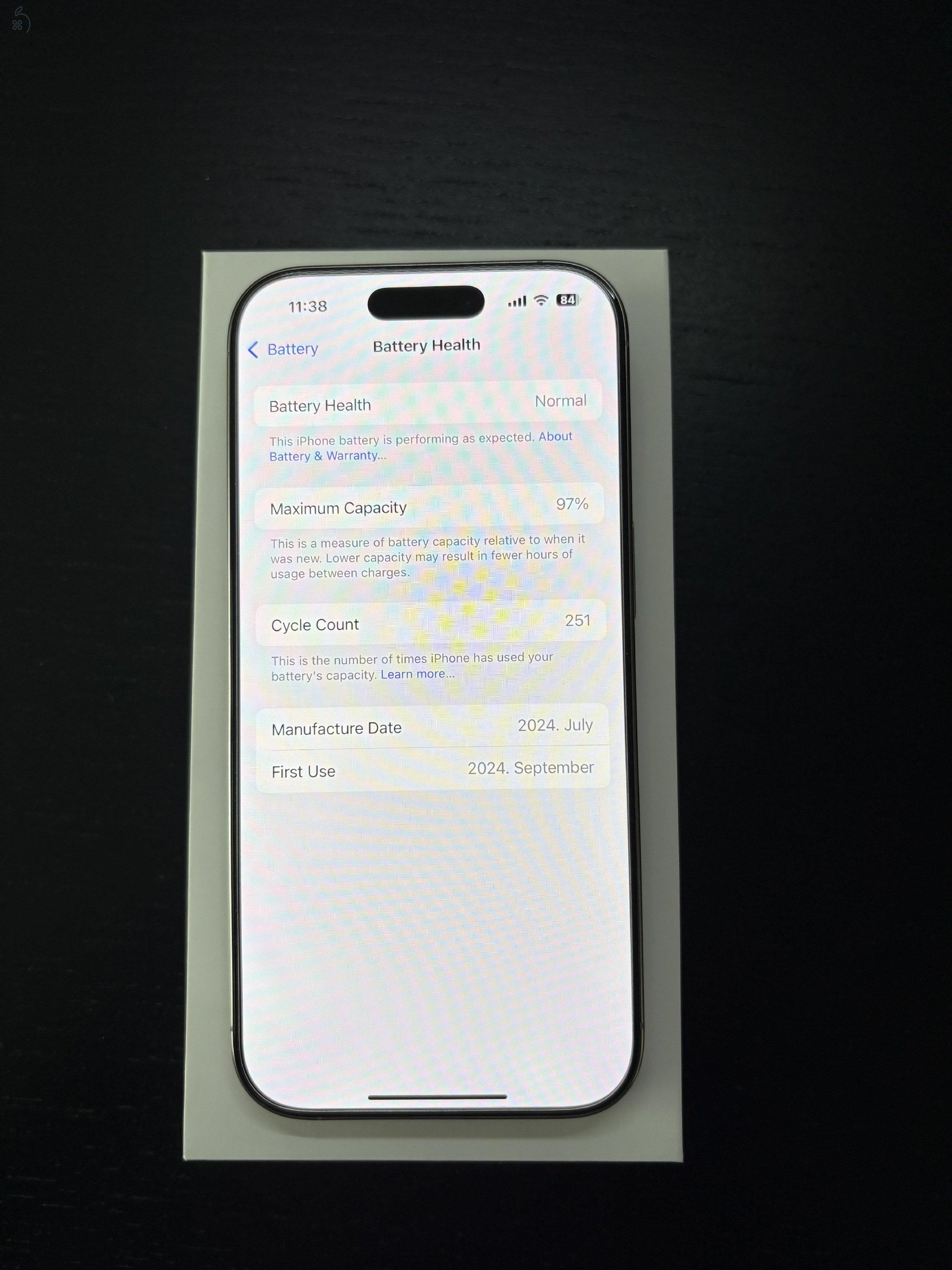 iPhone 16 Pro 256 GB Natúr Titán - Kártyafüggetlen, 97% Akkumulátor