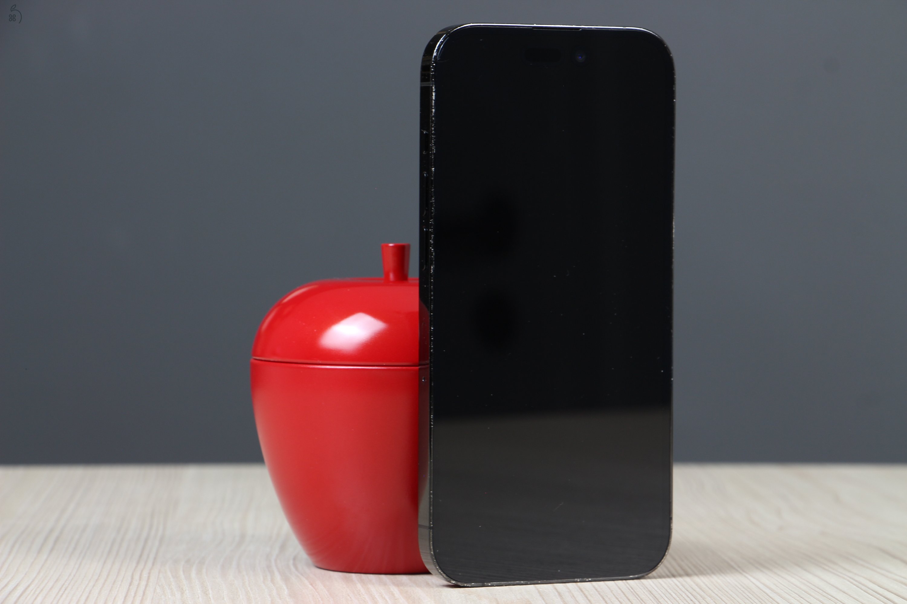 Apple iPhone 14 Pro 1TB asztroekete C+ US-7203