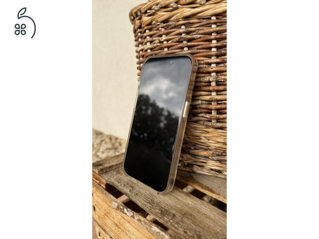 iPhone 15 Pro fehér 256GB hibátlan állapot