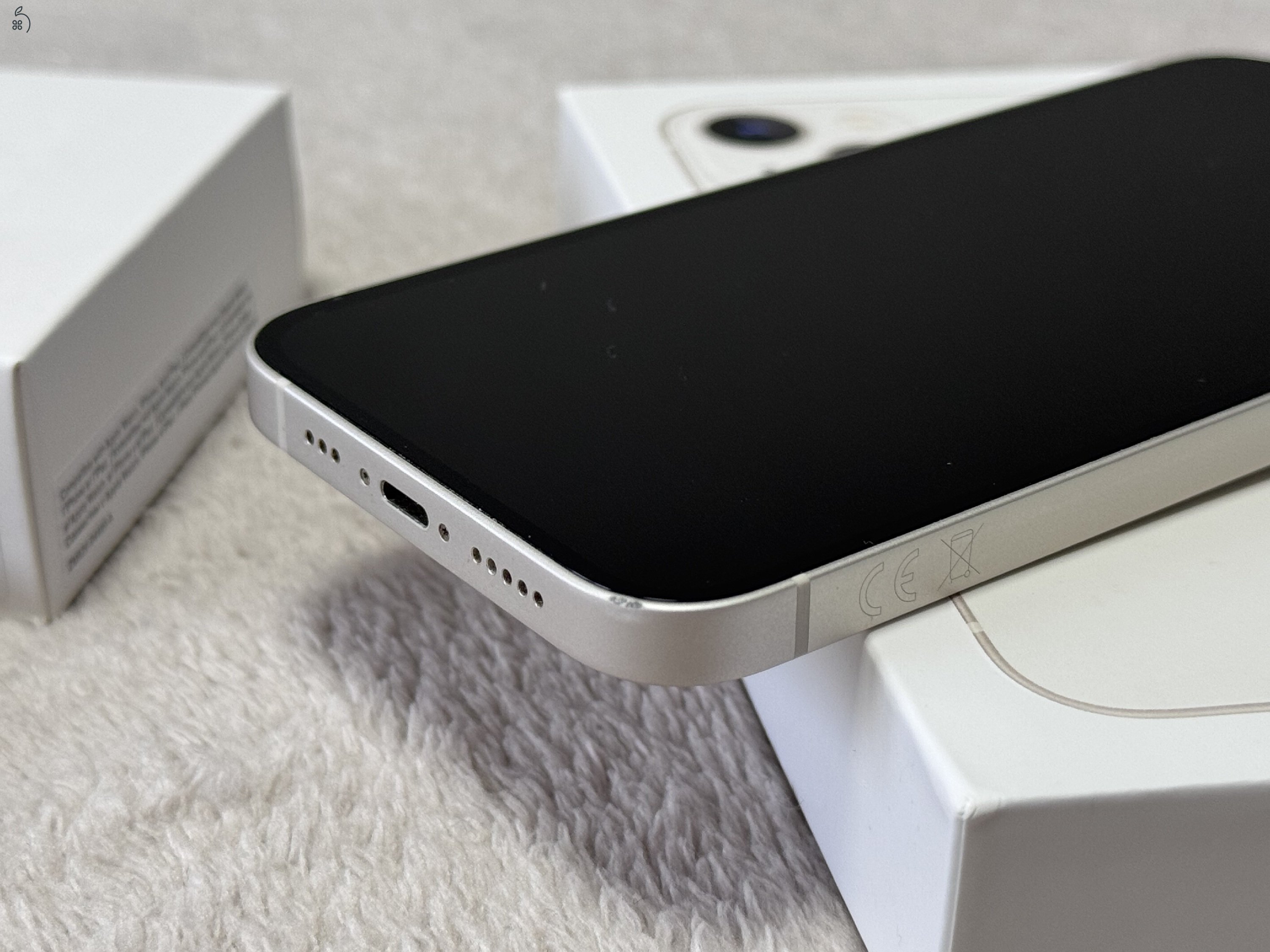iPhone 13 128GB - AKKU 86% - kártyafüggetlen, karcmentes állapotban