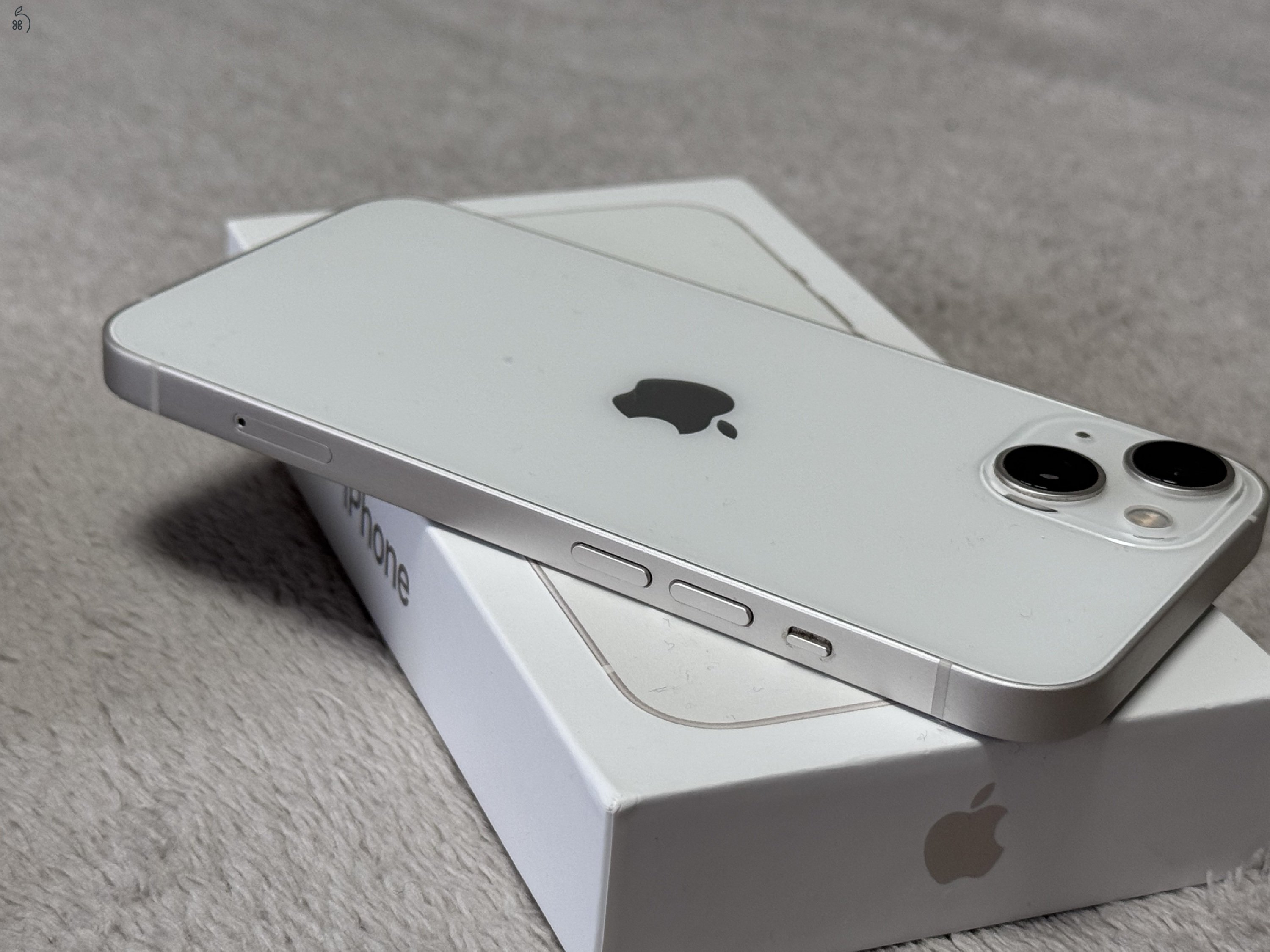 iPhone 13 128GB - AKKU 86% - kártyafüggetlen, karcmentes állapotban