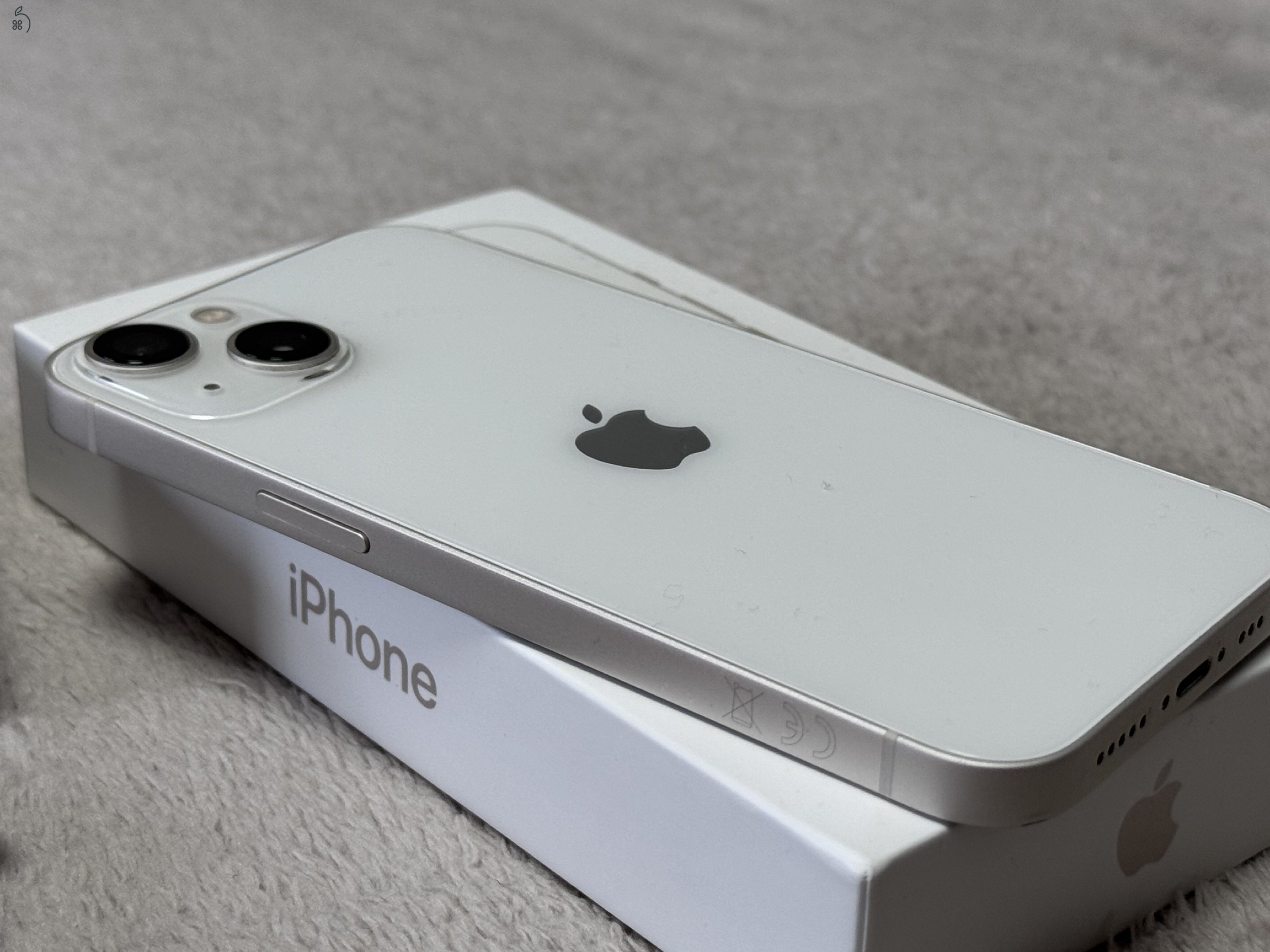 iPhone 13 128GB - AKKU 86% - kártyafüggetlen, karcmentes állapotban