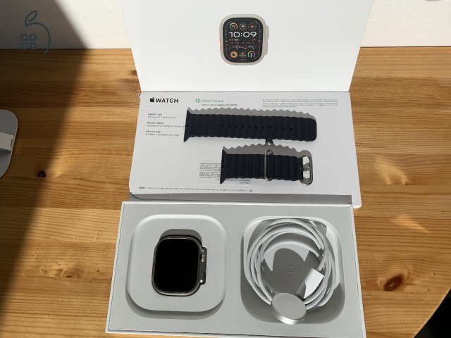Apple Warch Ultra 2 Cellular 49mm újszerű + Navy Blue szíj