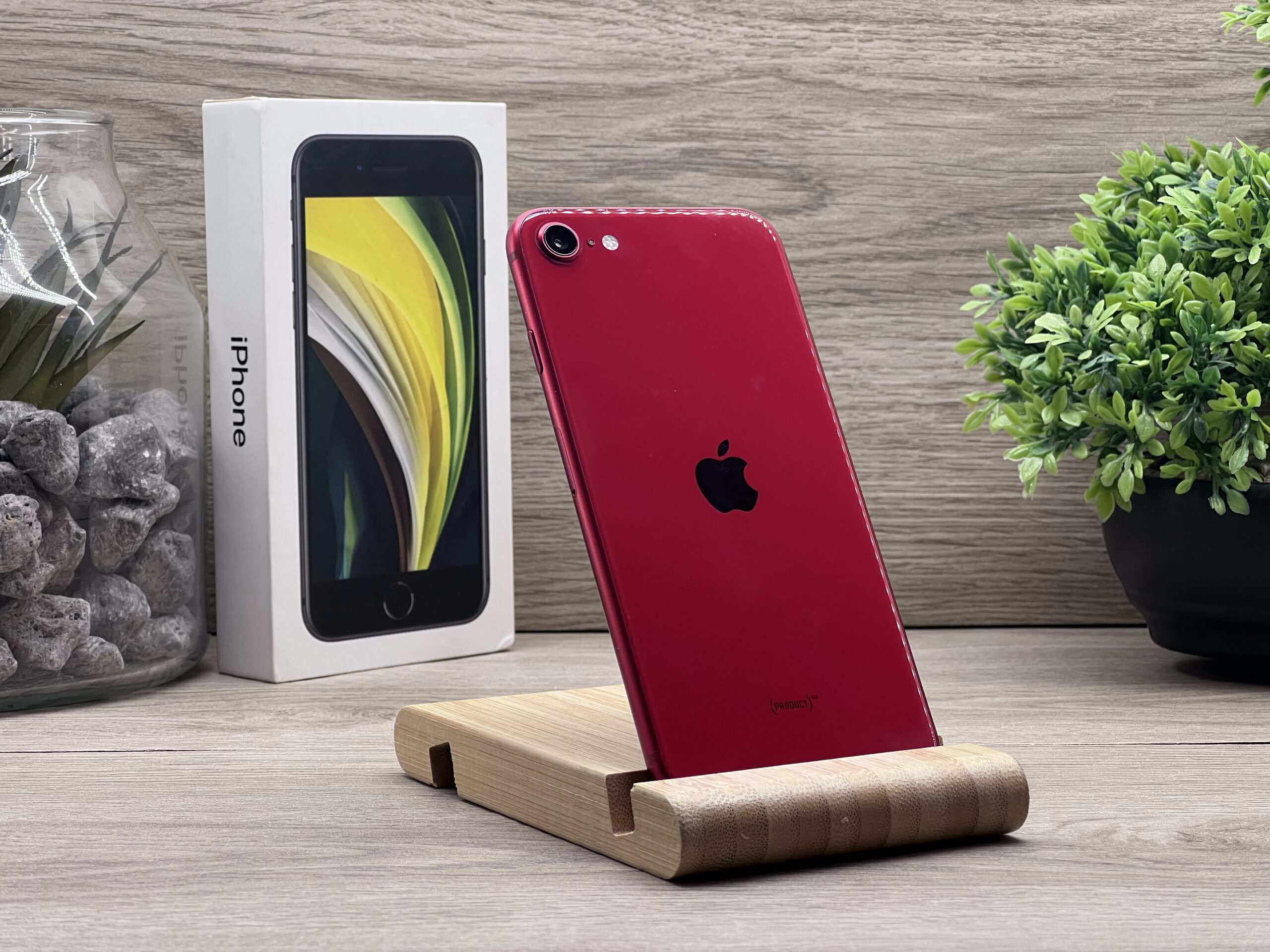 iPhone SE 202 64GB 2 ÉV Garanciával Számlával 100% Akku
