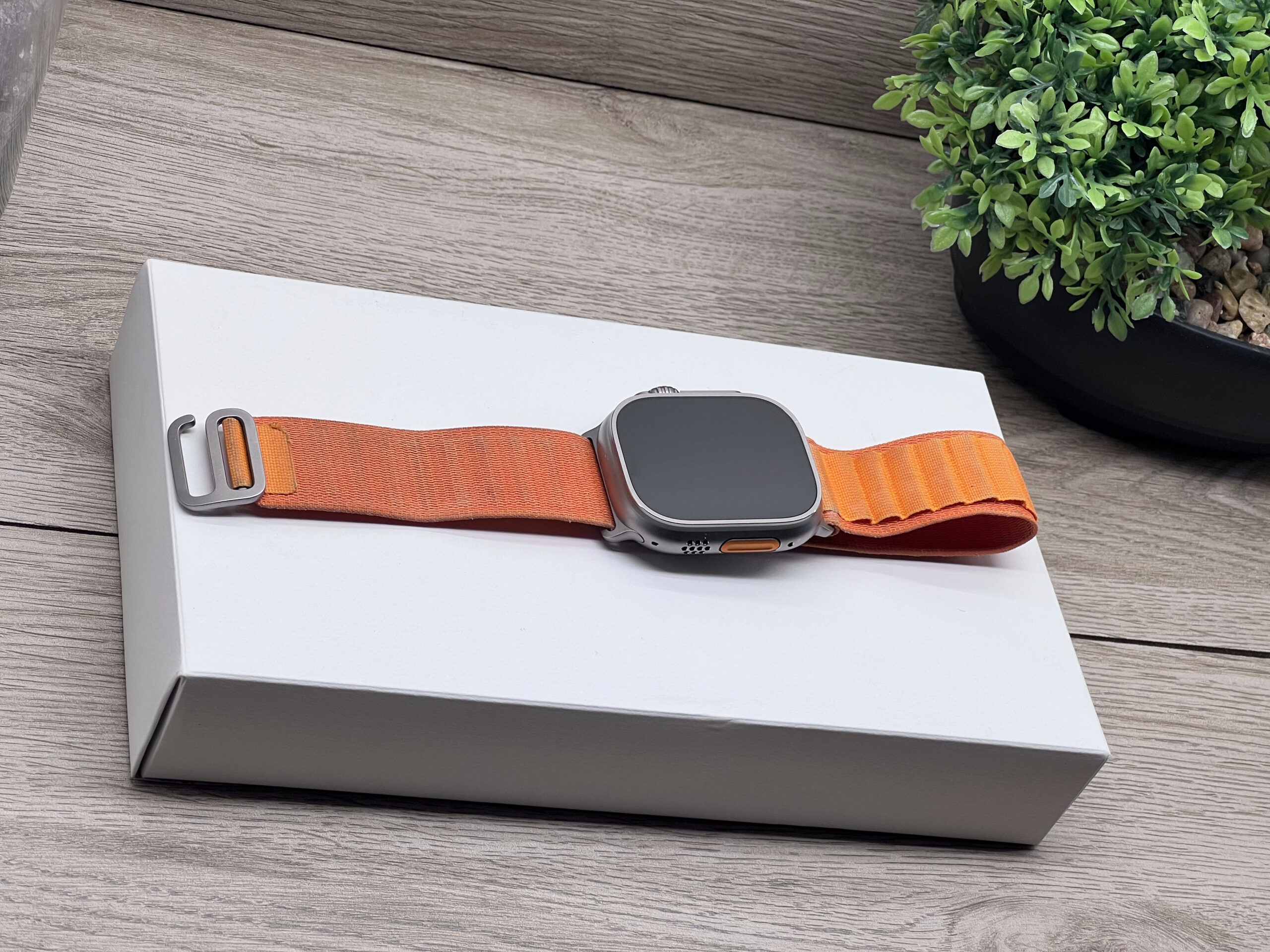 Hibátlan Apple Watch Ultra Natural titanium 49mm 2 ÉV Garanciával Számlával