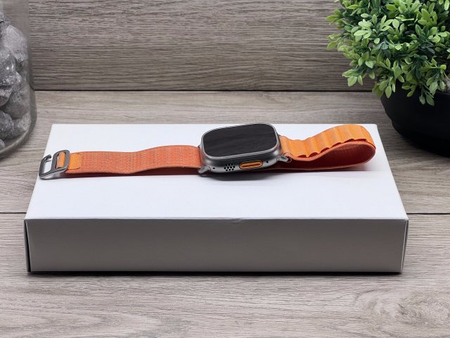 Hibátlan Apple Watch Ultra Natural titanium 49mm 2 ÉV Garanciával Számlával