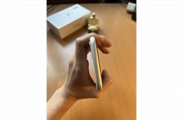 Fehér iPhone 11 64GB első tulajdonostól