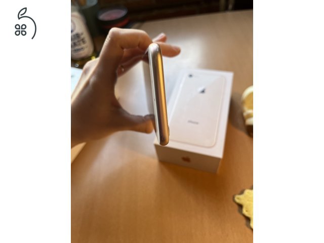 Gold iPhone 8 64GB