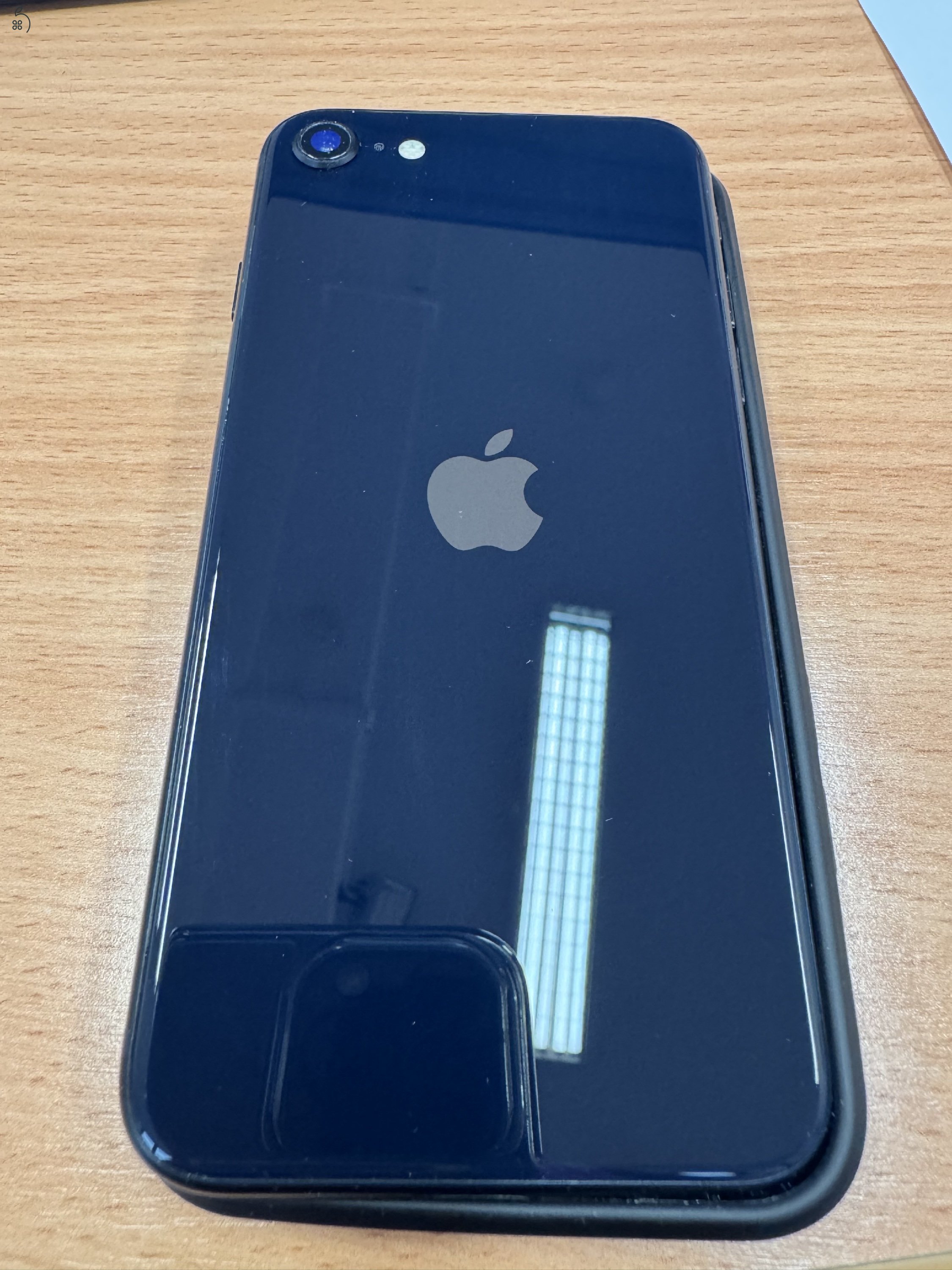 Apple iPhone SE 2022