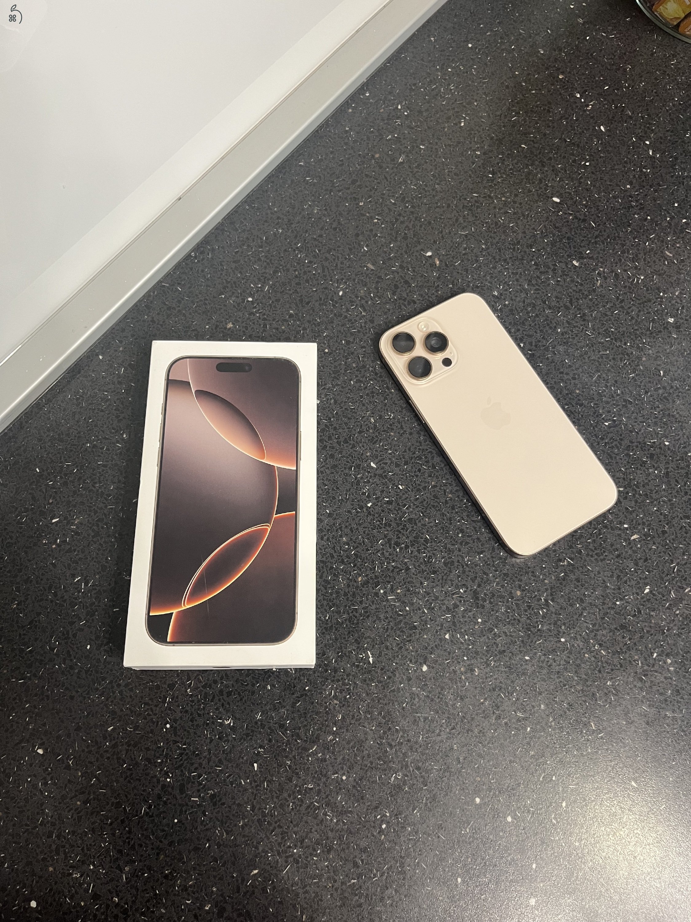 Eladó iphone 16 pro max, sivatagszínű, 256gb, 100%os akkumulátor, számla, 2026 ápr. ig garancia, kártyafüggetlen.