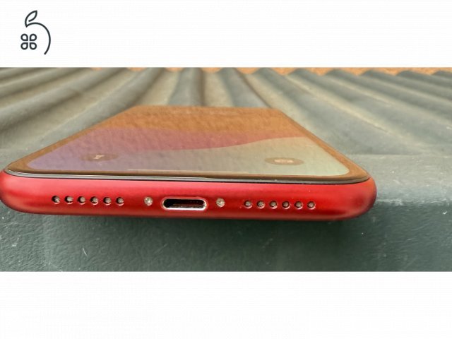 iPhone 11 Piros 64 GB