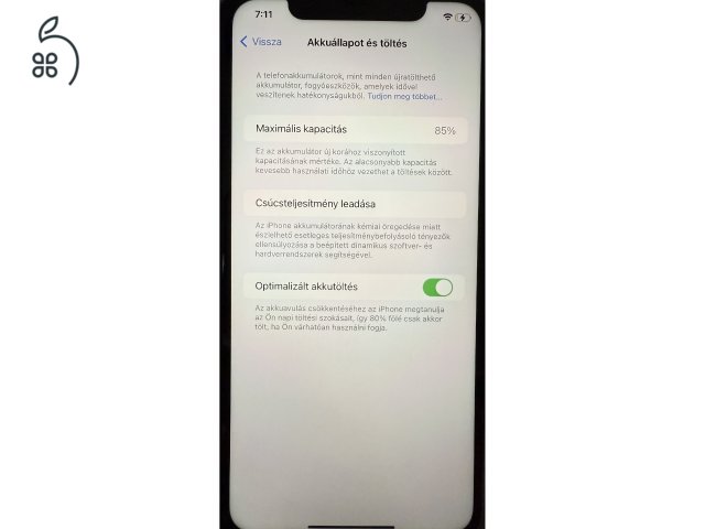 iPhone 11 Piros 64 GB