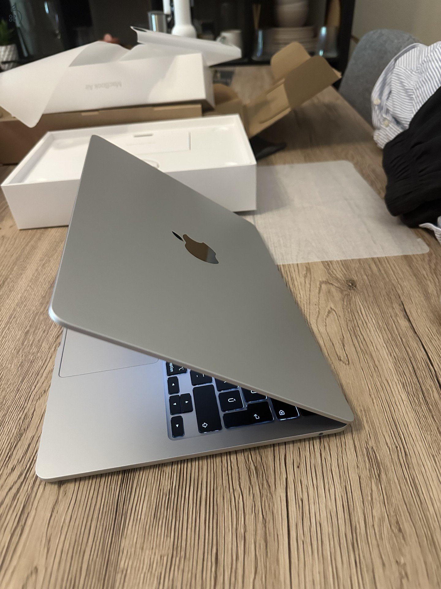 Apple Macbook M4 13 256gb 16gb