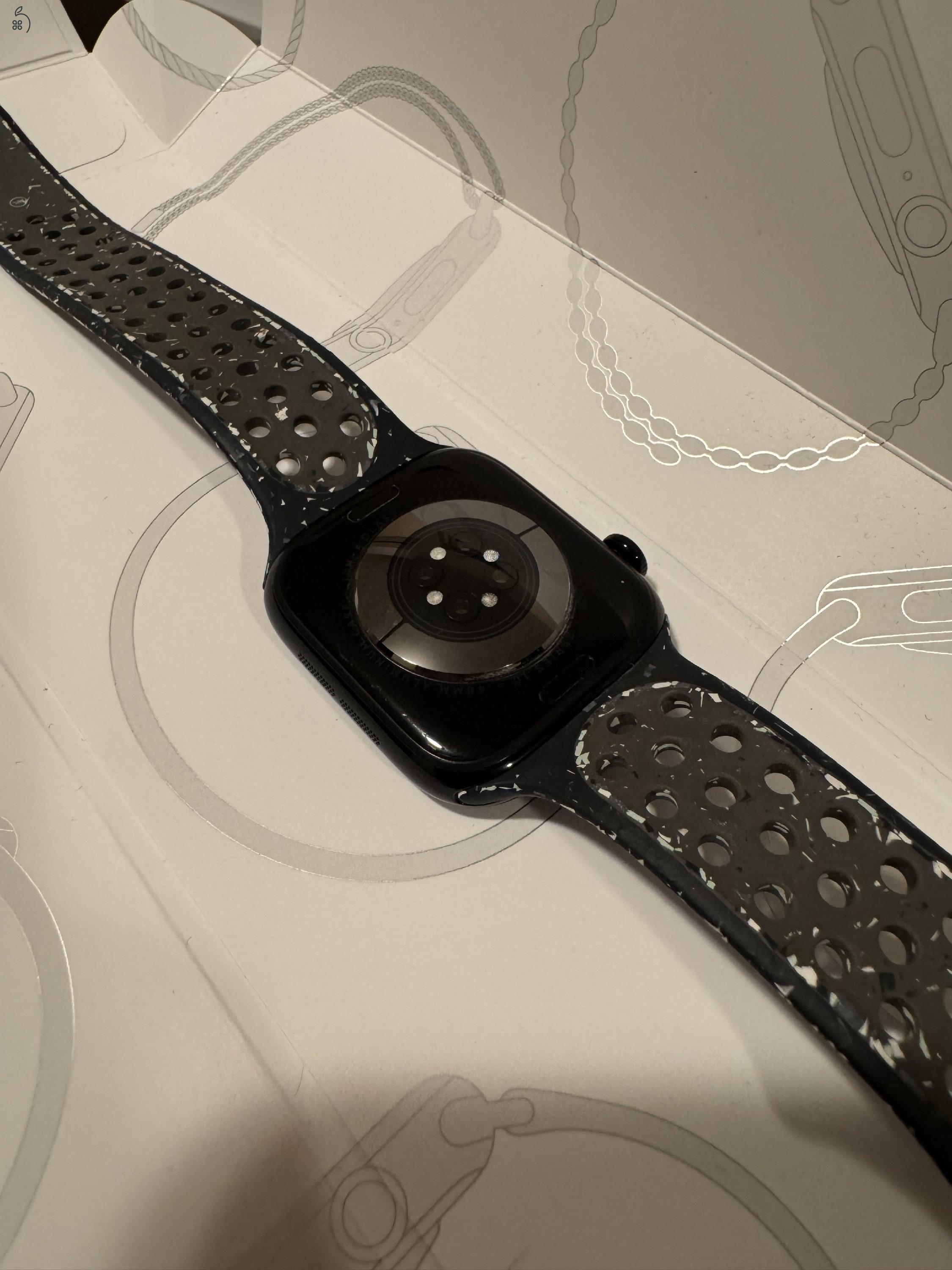 Apple Watch Series 10 46 mm Jet black + Nike szíj