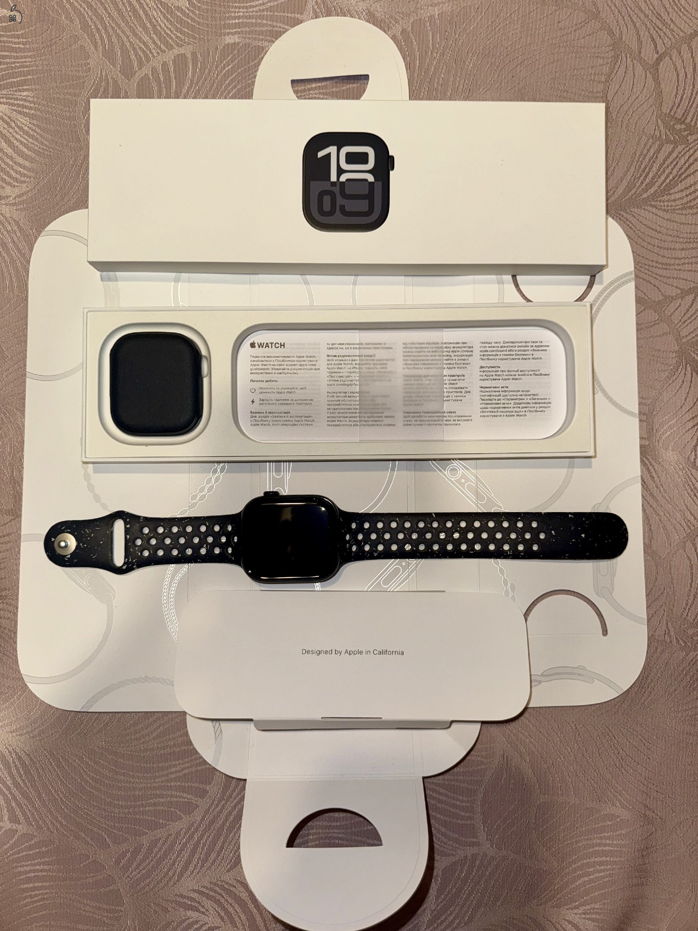 Apple Watch Series 10 46 mm Jet black + Nike szíj