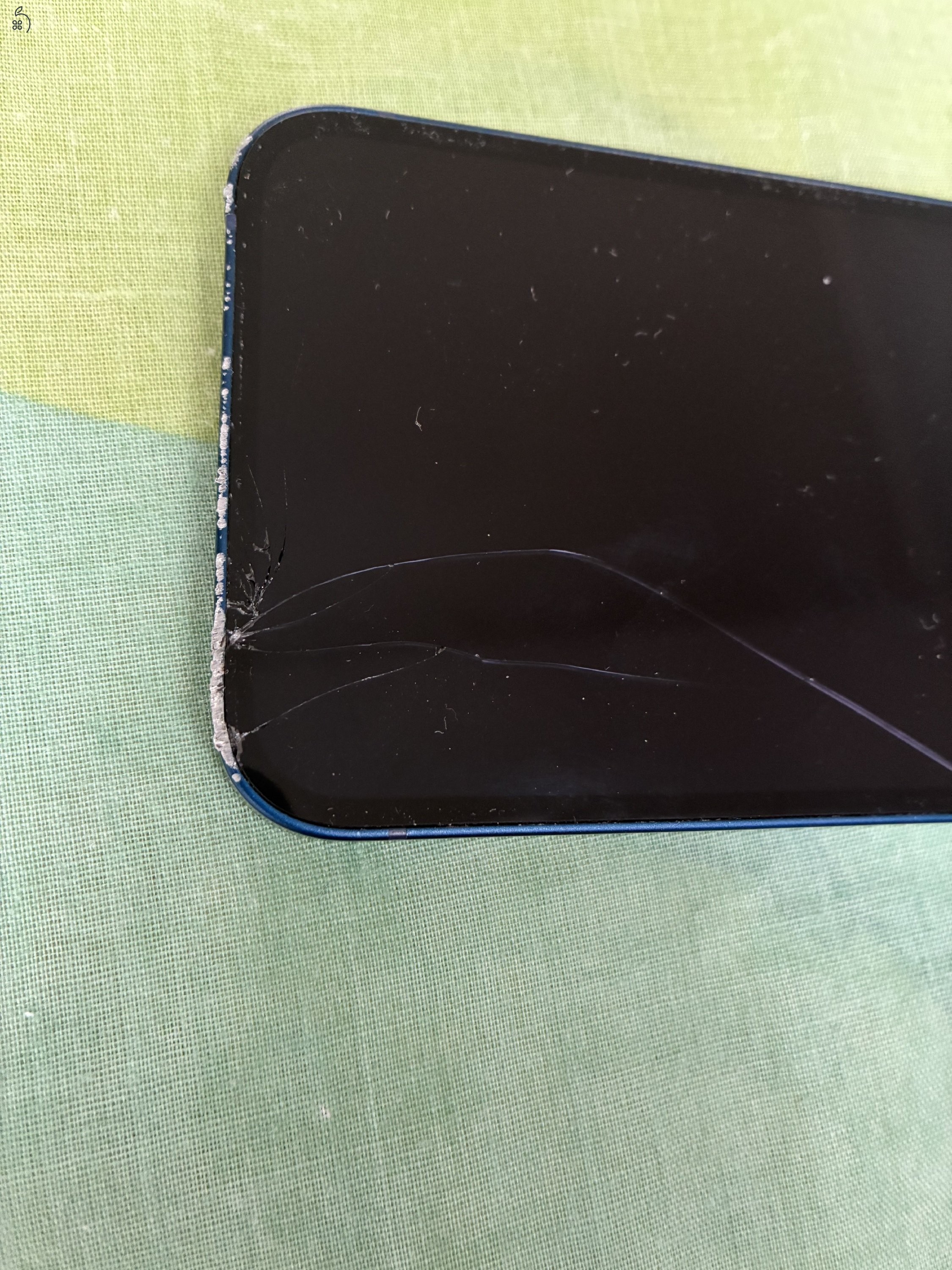 iPhone 12  --   kék  --  64 GB Sérült, szépséghibás.