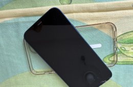 iPhone 12  --   kék  --  64 GB Sérült, szépséghibás.