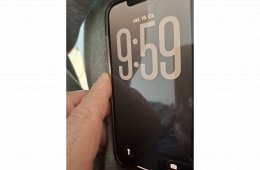 iPhone 16e 128GB, júniusi vásárlás,még32 hónap garancia,tok,új fólia,fix ár