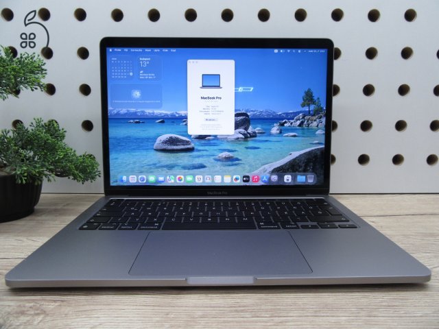 Apple Macbook Pro 13 M1 - 2020 - Használt, megkímélt