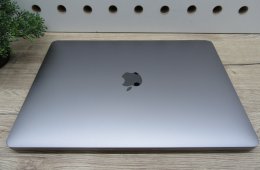 Apple Macbook Pro 13 M1 - 2020 - Használt, megkímélt