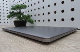 Apple Macbook Pro 13 M1 - 2020 - Használt, megkímélt
