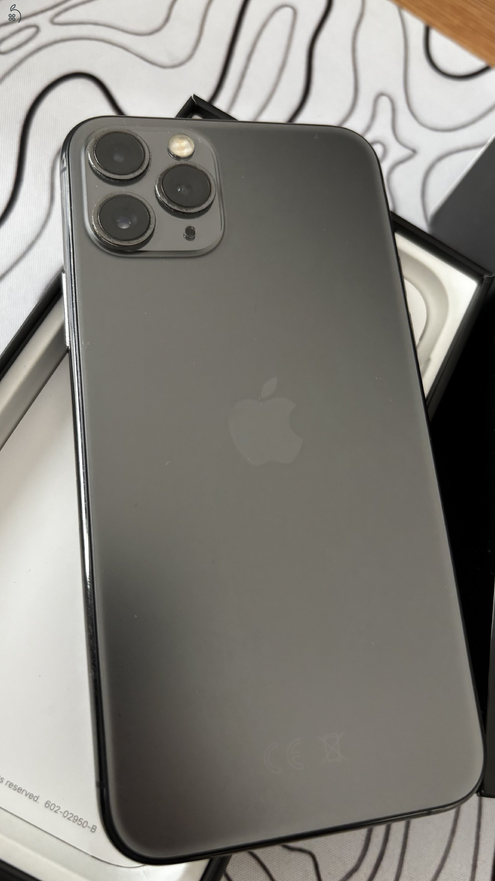 Elado iPhone 11 Pro 256 GB / 100% akkumulátor
