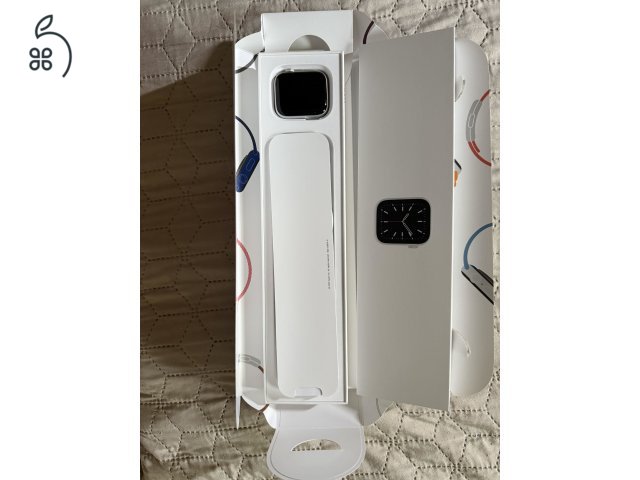 ELADÓ hibátlan, karcmentes (fóliázott) Apple Watch6, silver