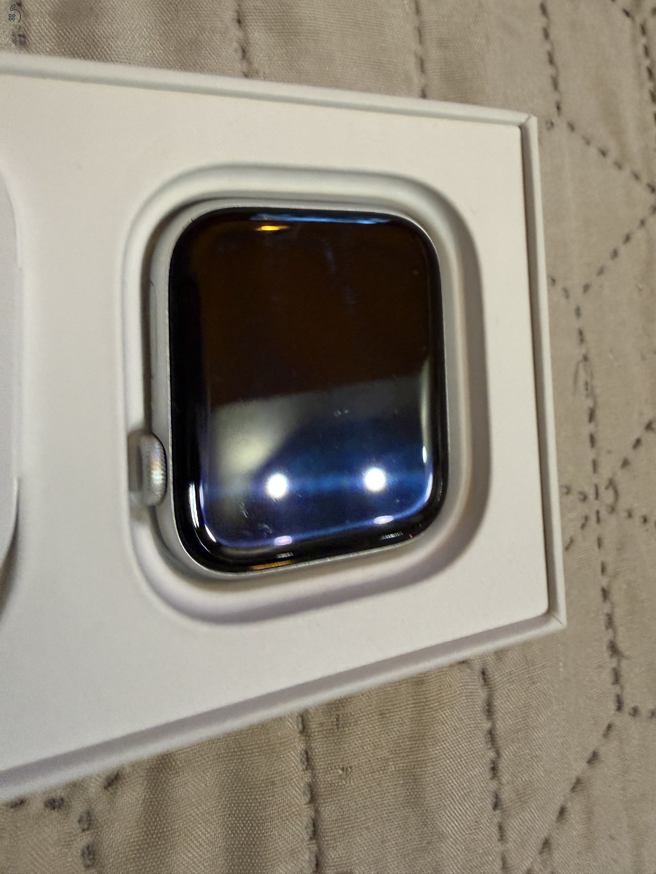 AJÁNDÉK SZÍJJAL, ELADÓ hibátlan, karcmentes Apple Watch6, silver