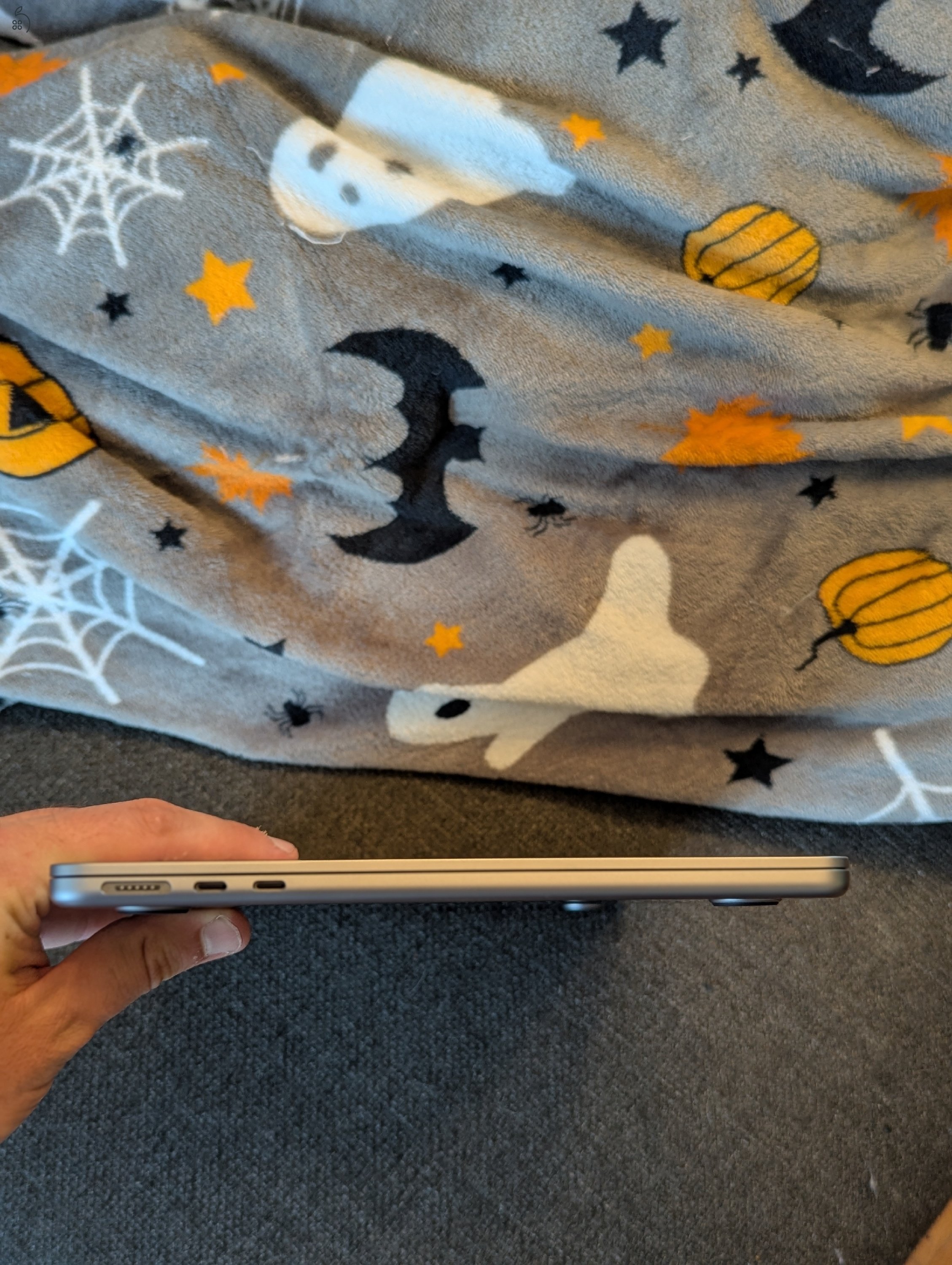 MacBook Air M3 garancia, magyar, minden tartozék
