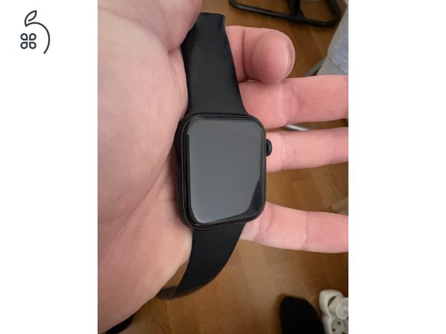 Apple watch SE 2 2022 makulátlan 44mm óra