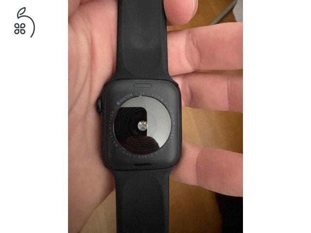Apple watch SE 2 2022 makulátlan 44mm óra