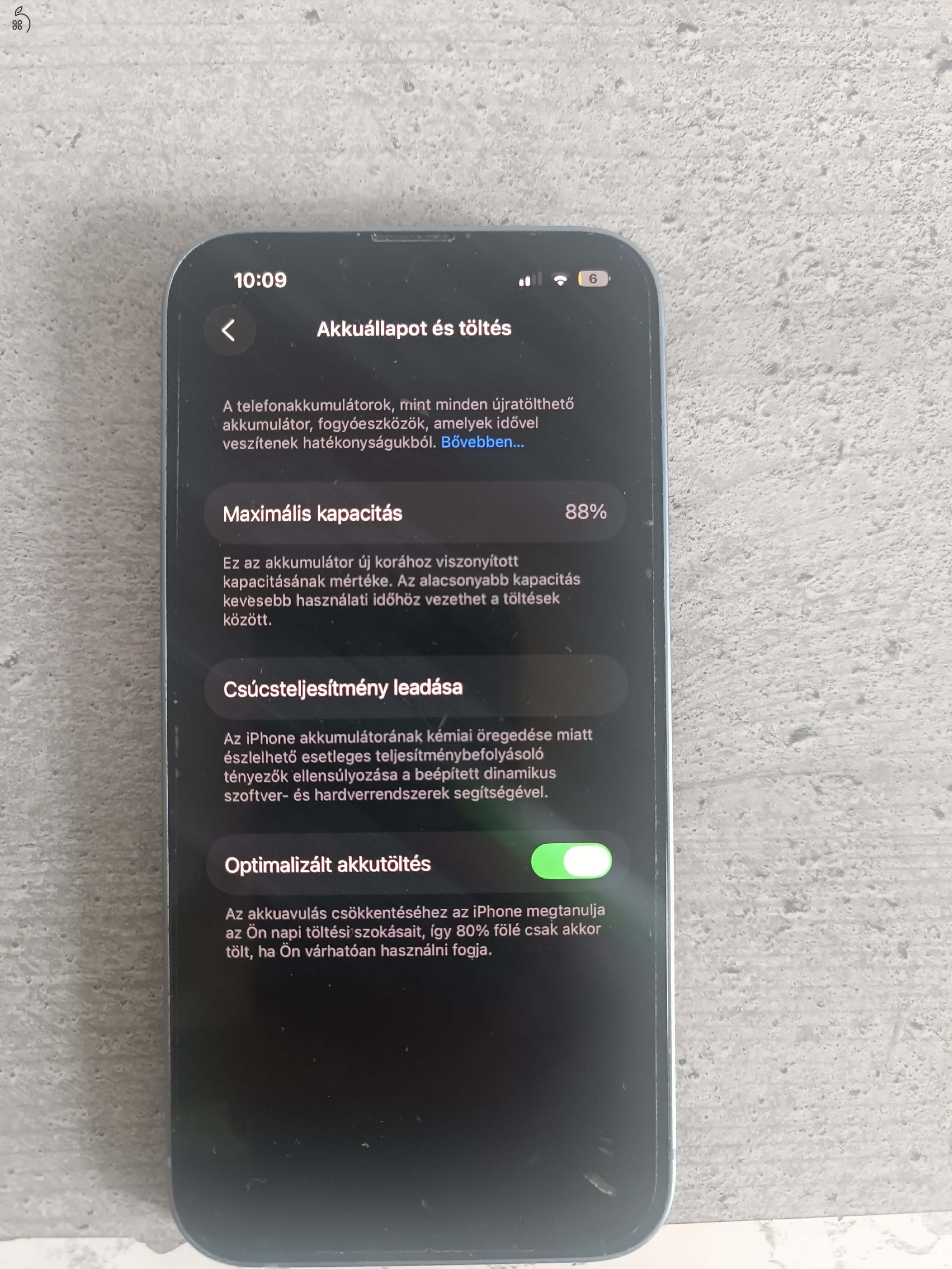 iPhone 14 újszerű állapotban 
