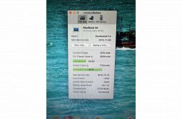 Apple Macbook Air i5 4GB/ 128 GB Ezüst Billentyűzetvilágítás
