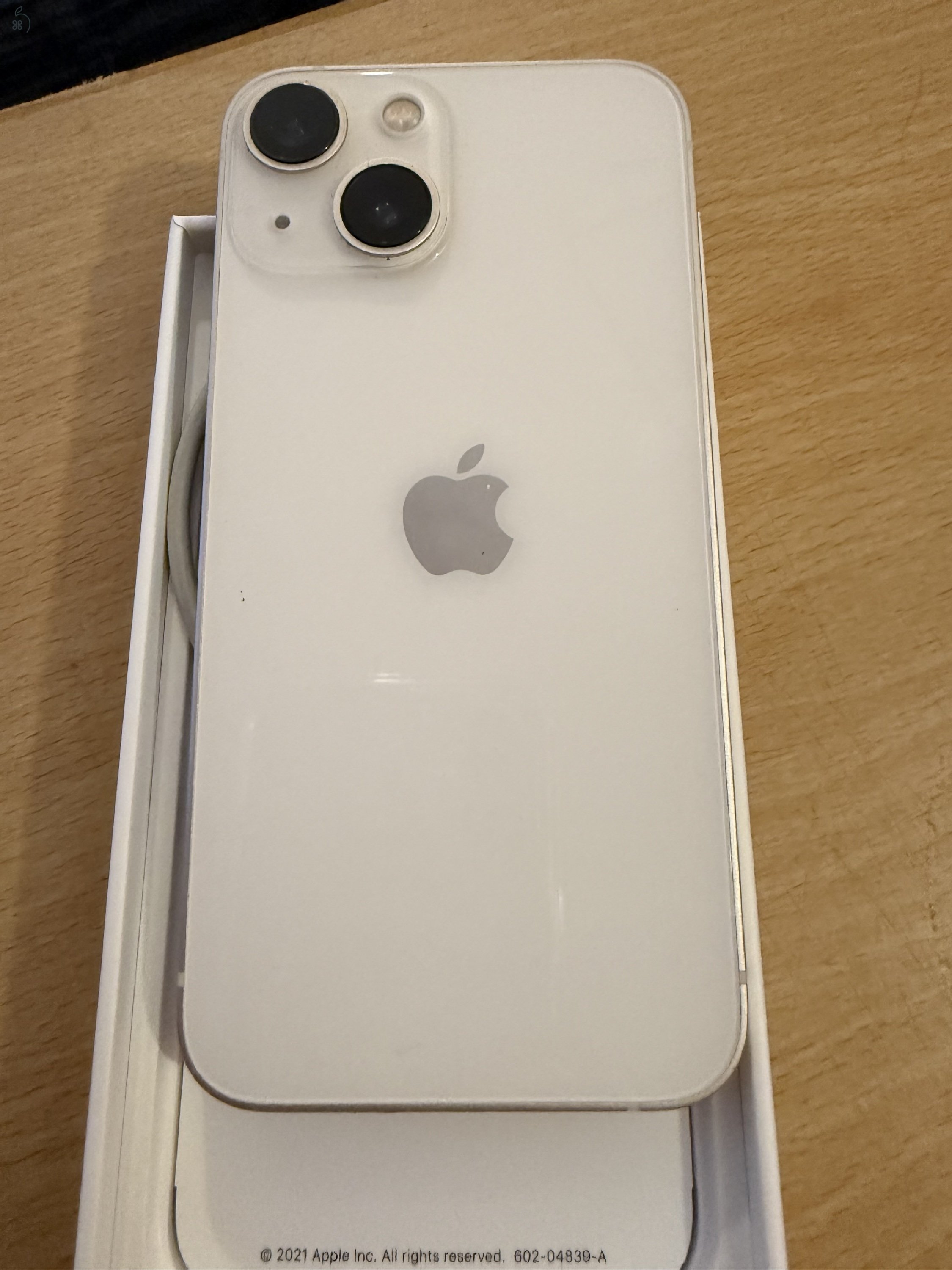 iPhone 13 mini, Starlight