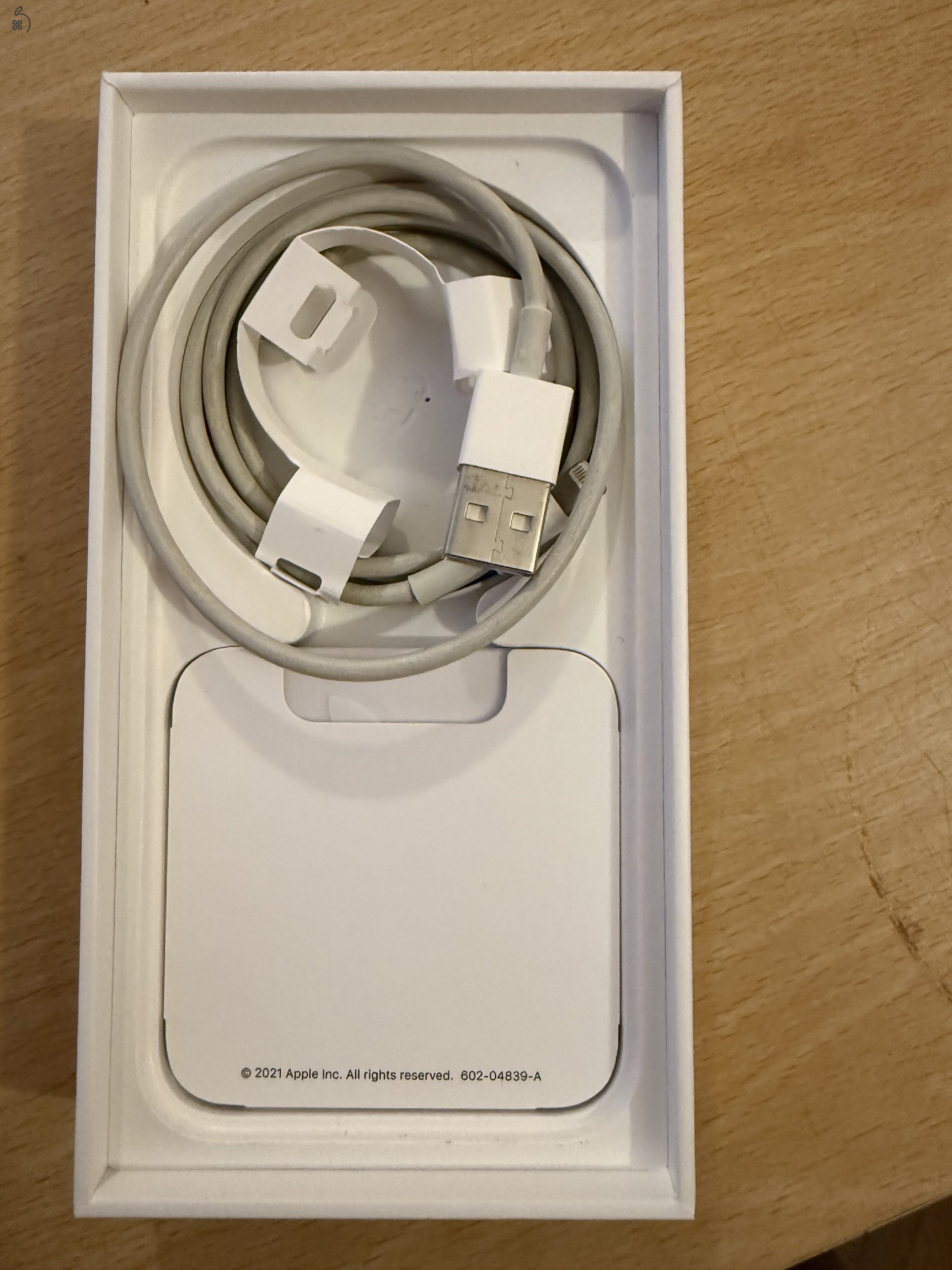 iPhone 13 mini, Starlight