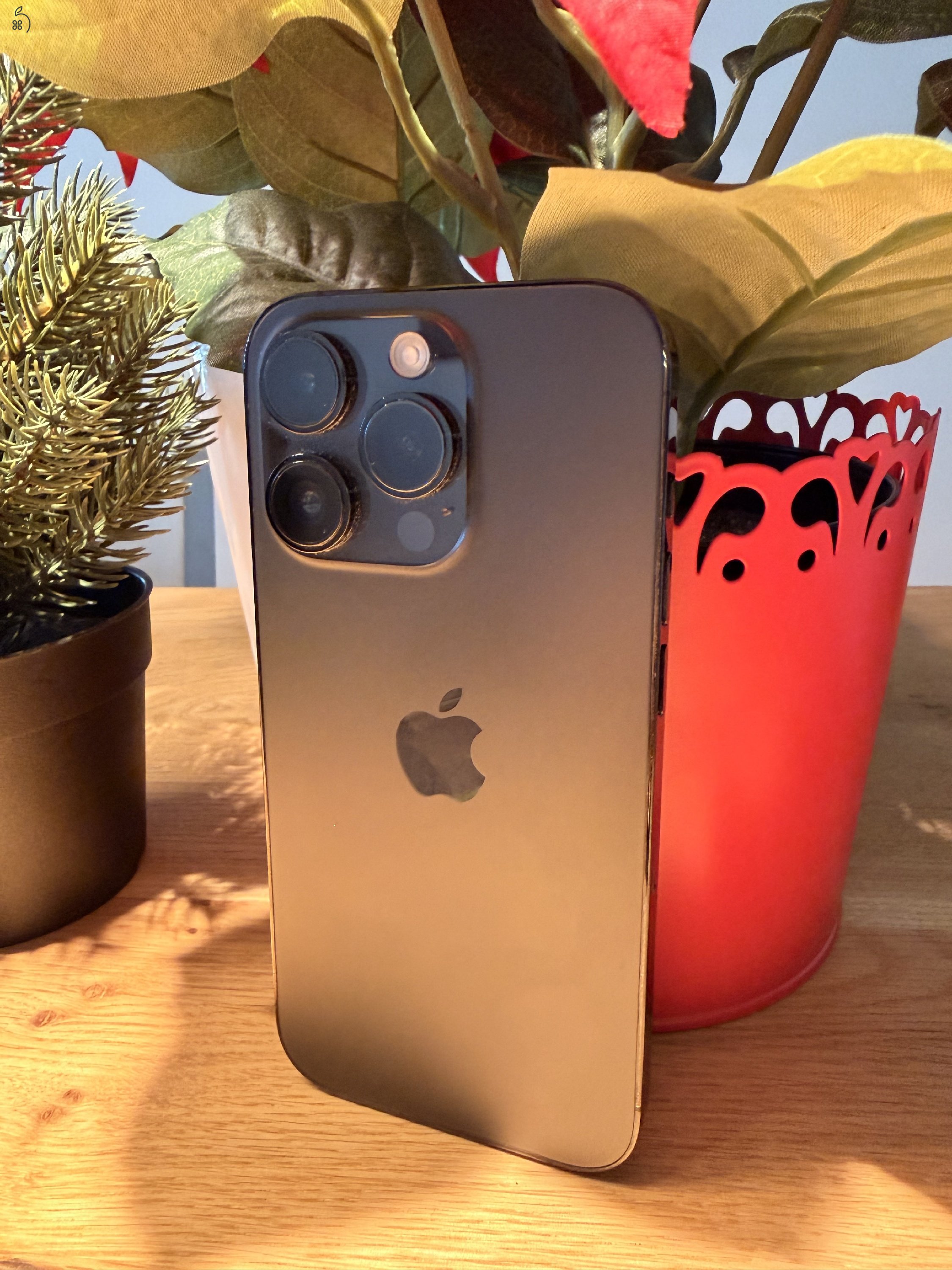 iPhone 14 Pro - space black 256 GB - karc és sérülésmentes