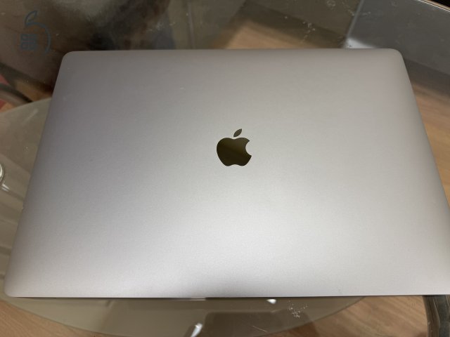 Apple Macbook Pro 2019 i7 16GB 500GB