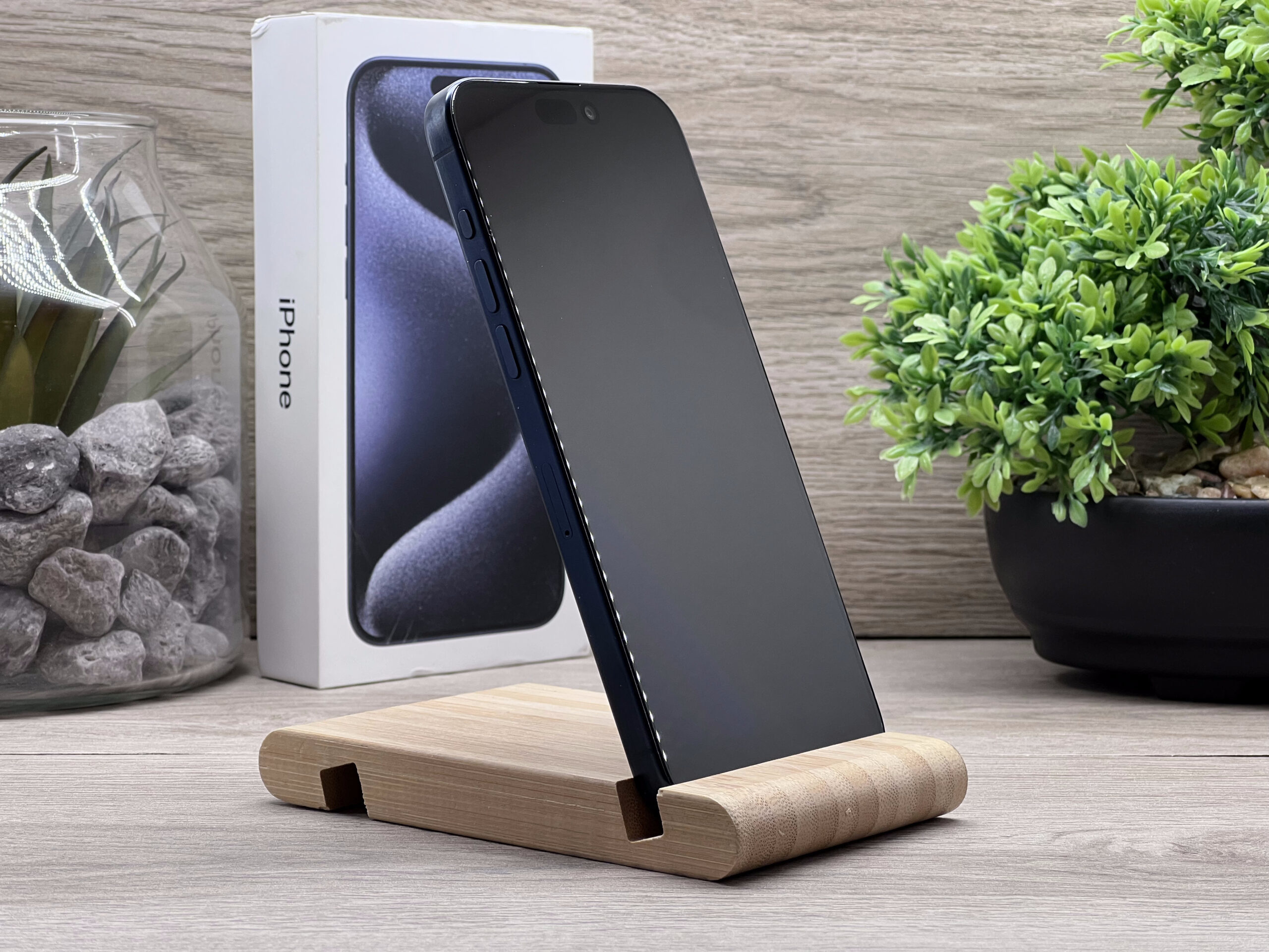 Hibátlan iPhone 15 Blue Titanium Pro Max 256GB 2 ÉV Garanciával Számlával 92% Akku