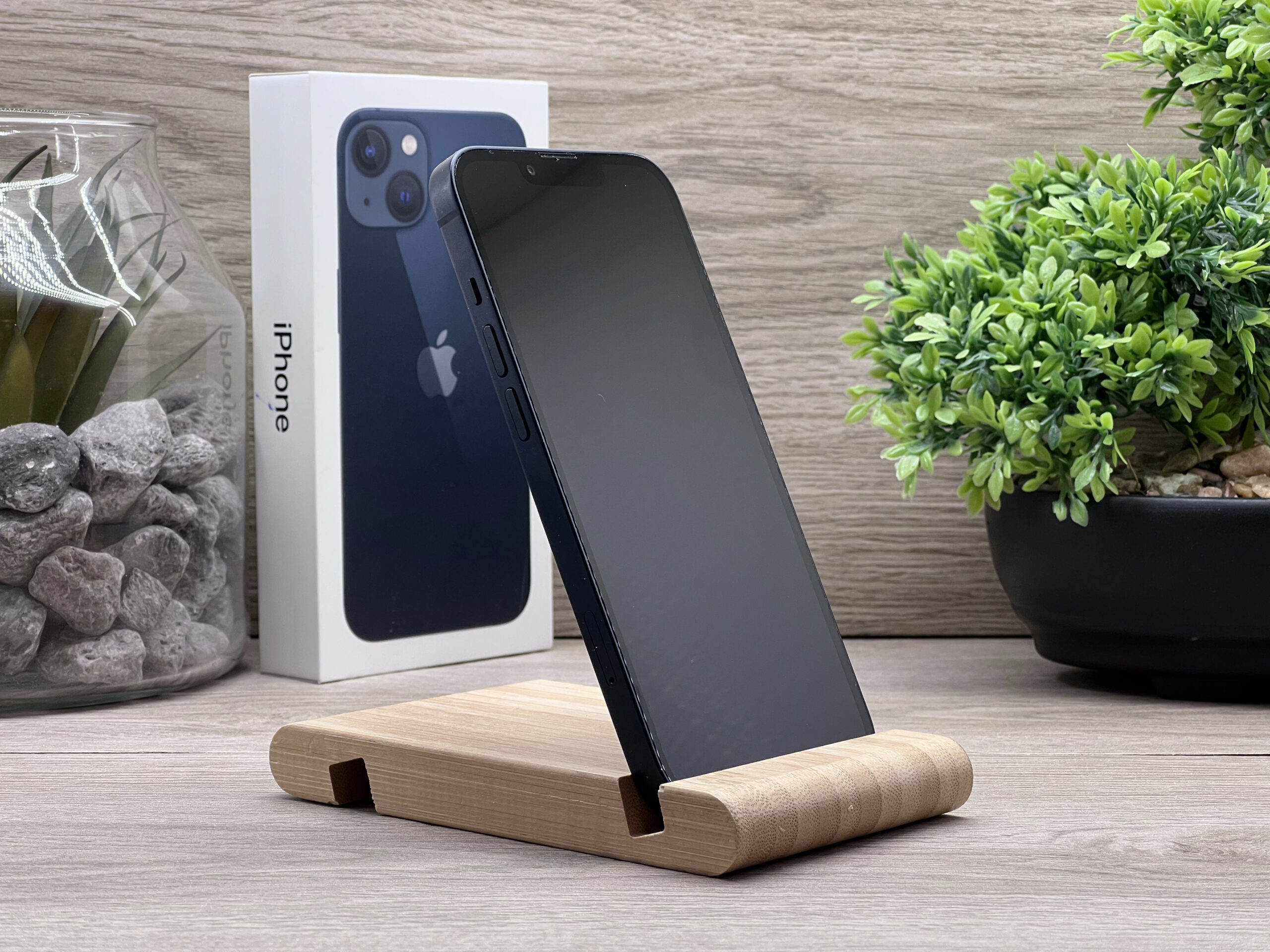 iPhone 13 Midnight 128GB 2 ÉV Garanciával Számlával 90% Akku