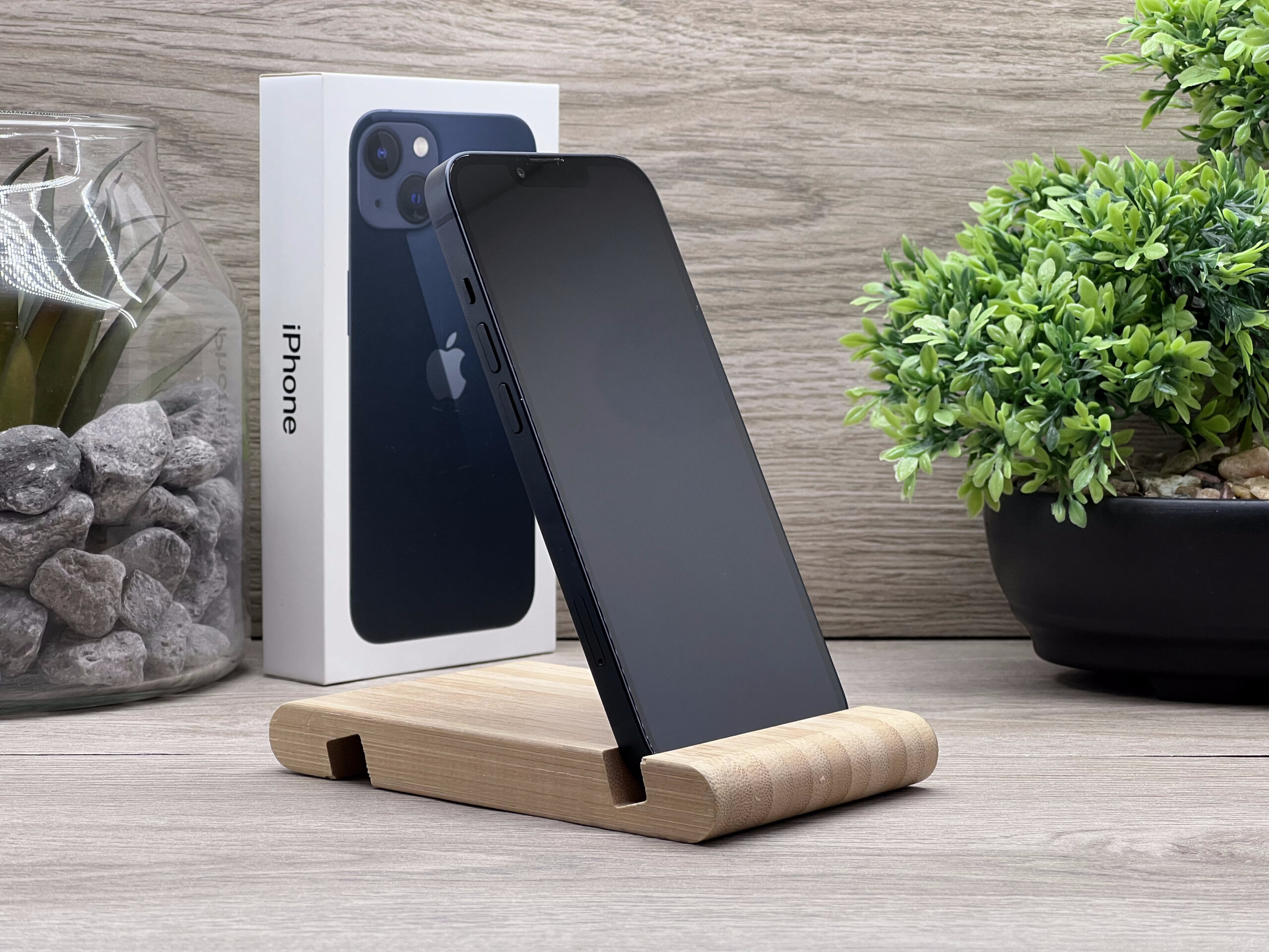 Hibátlan iPhone 13 Midnight 128GB 2 ÉV Garanciával Számlával 91% Akku