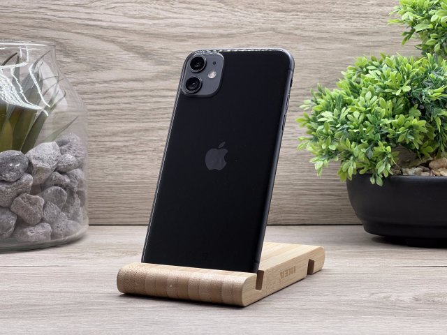 Hibátlan iPhone 11 Black 64GB 2 ÉV Garanciával 93%