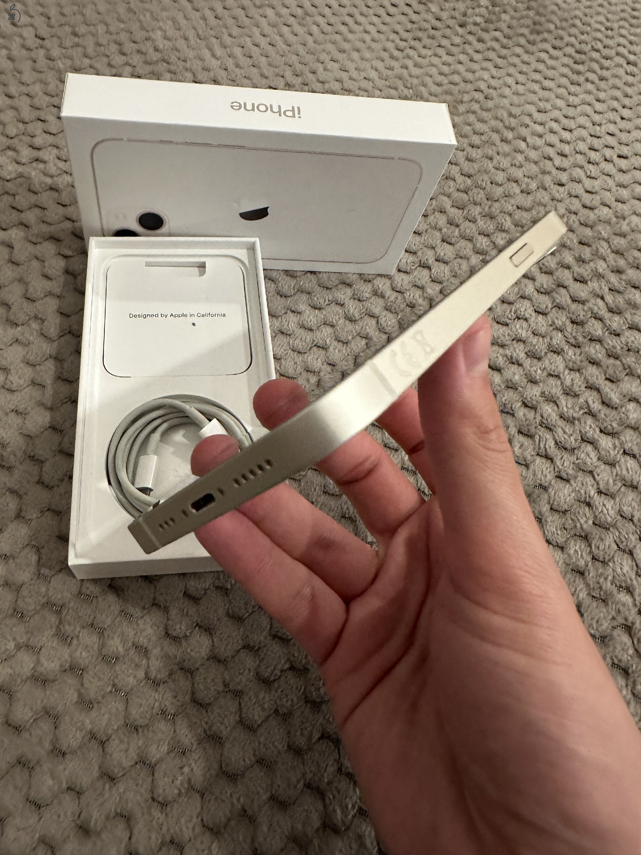 iPhone 13 (128 Gb)