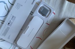 Új Apple Watch SE (Gen 2) 40 mm Starlight Aluminium CEL