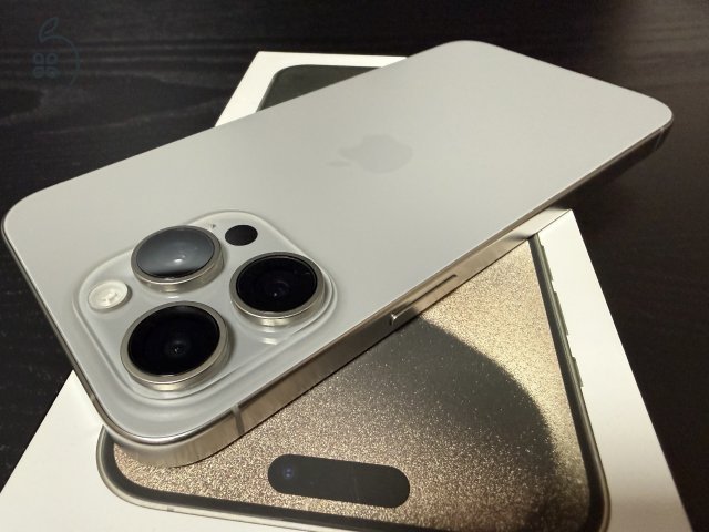 iPhone 15 Pro max Natural Titanium 256Gb