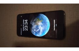 Eladó iPhone 8 Space Gray 64GB - működő hibás kijelzővel!