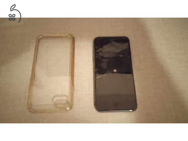 Eladó iPhone 8 Space Gray 64GB - működő hibás kijelzővel!