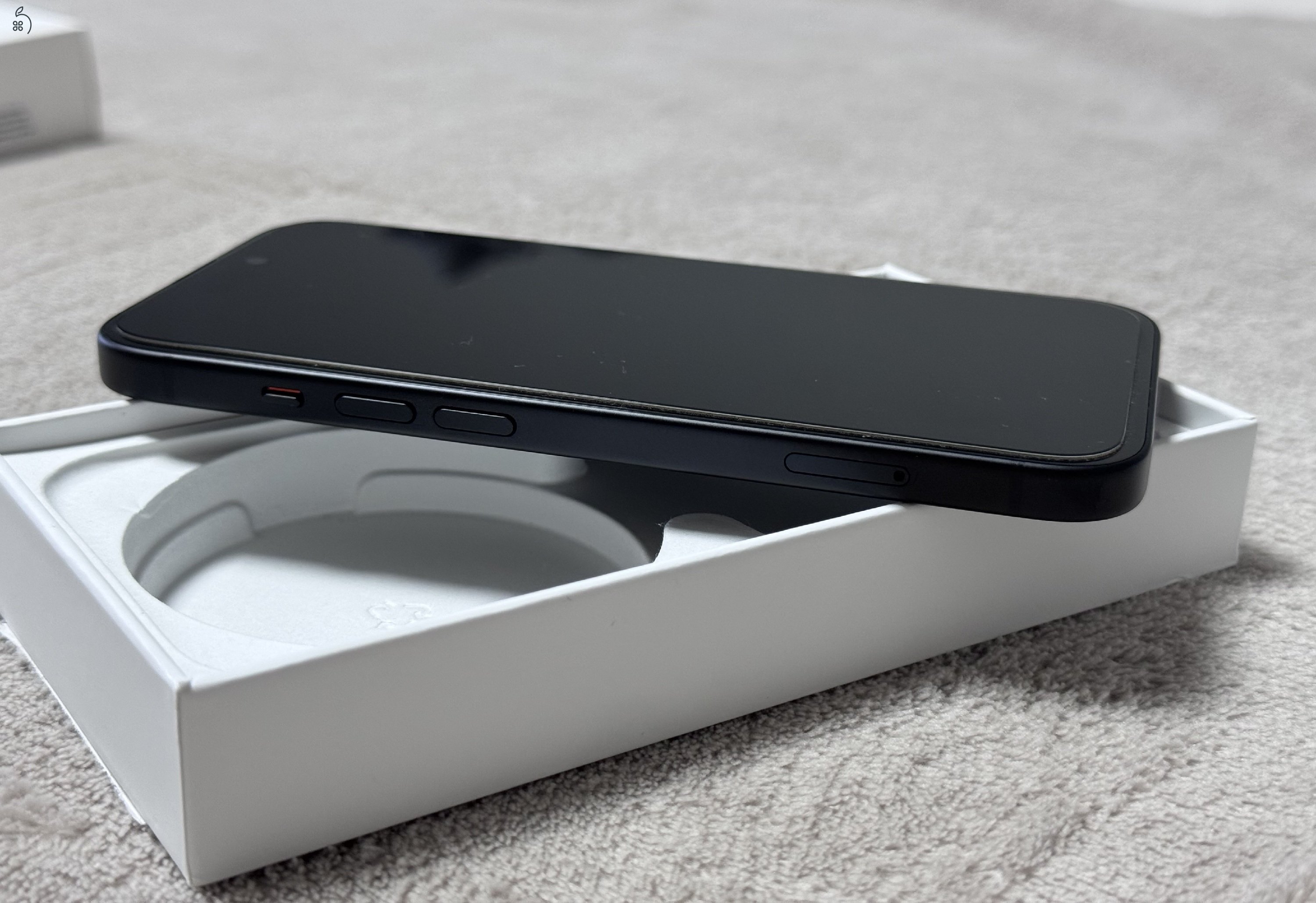 iPhone 15 128GB - AKKU 99% - Jótállás 2025.11.-hóig, kártyafüggetlen, hibátlan állapotban